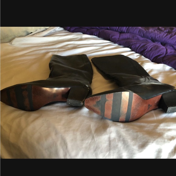 Beautiful black leather boots. - Picture 5 of 6